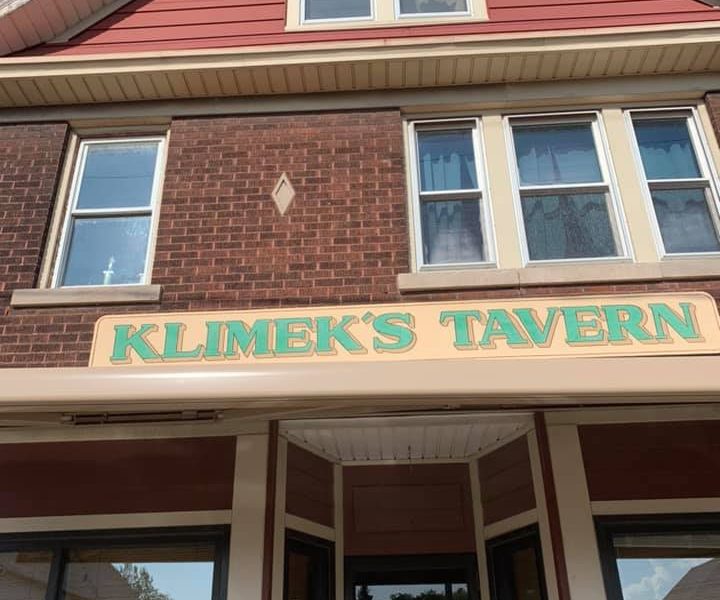 Chicken Wing Review/QB Comparison: Klimek’s Tavern