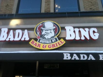 Chicken Wing Review: Bada Bing