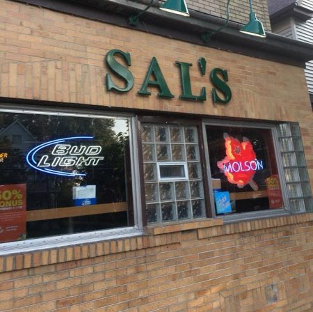 Chicken Wing Review/QB Comparison: Sal’s Lounge In Depew