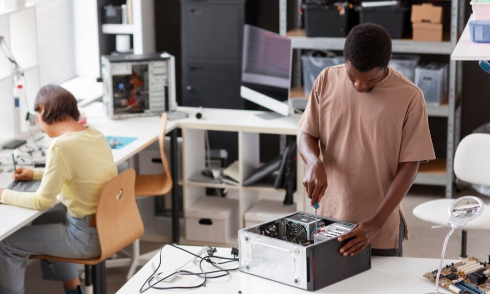 Computer Repair Shop