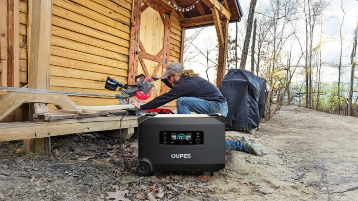 OUPES solar generators