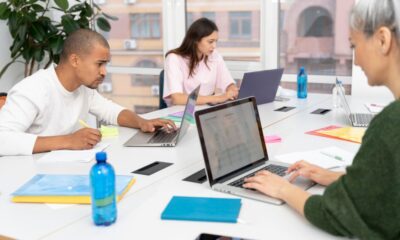 Collaborative knowledge creation
