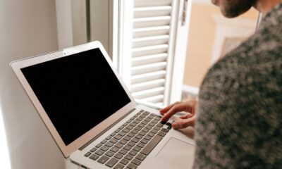 macbook for hidden screen