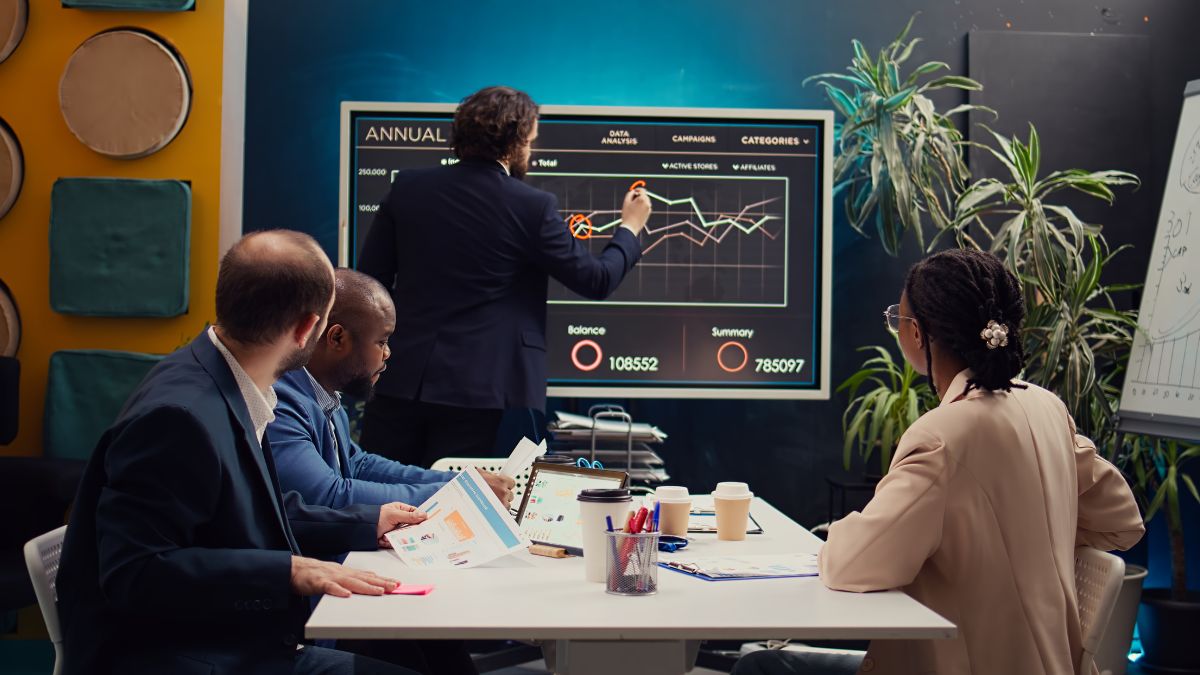 Binuscx: Exploring the Origins of a Name With a Digital Footprint