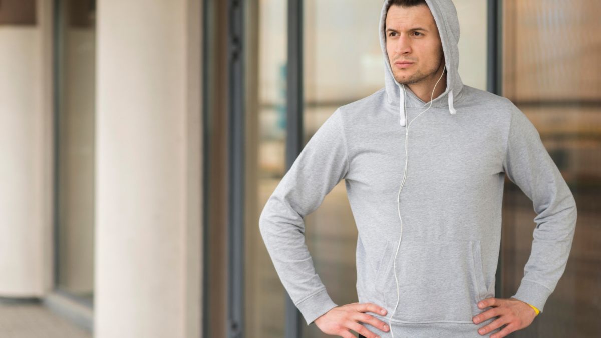 Syna World Tracksuits vs Carsicko Tracksuits
